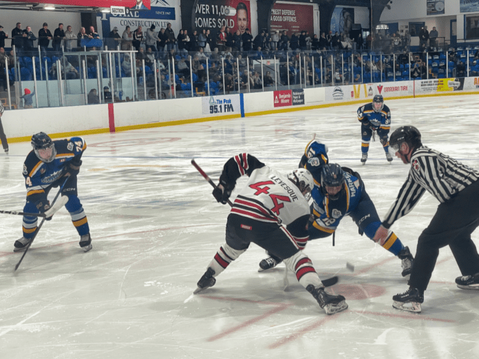 collingwood-blues-faceoff-photo collingwood-blues-faceoff-photo