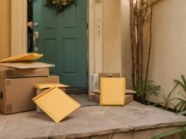 packages-on-porch-photo