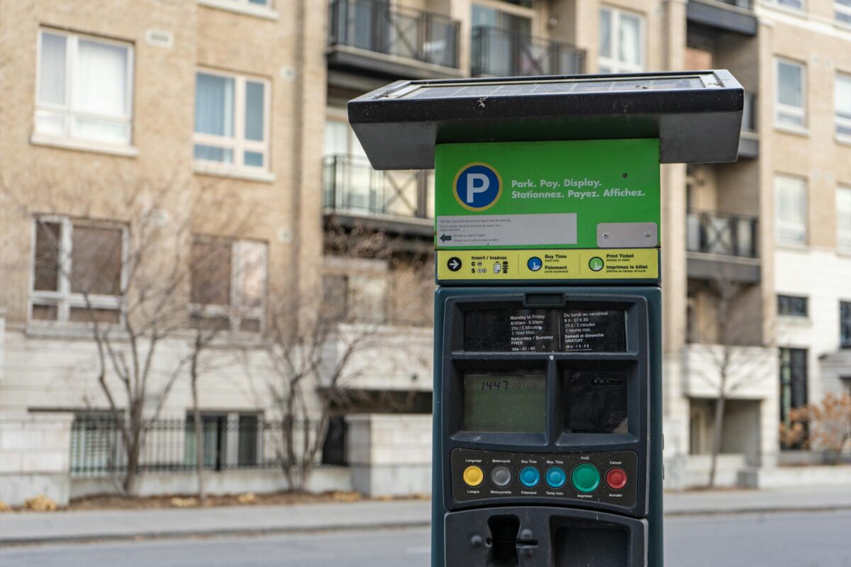 digital-parking-meter-photo