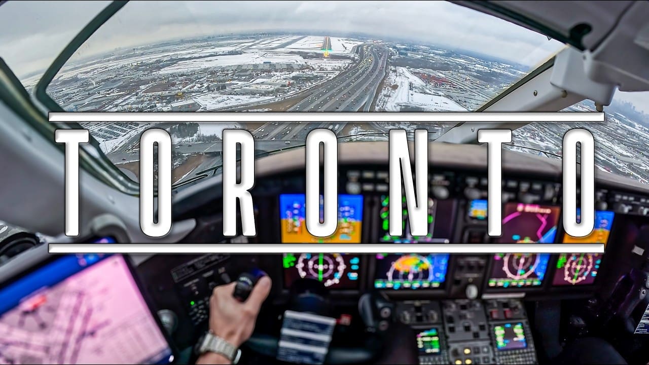 Snowy Toronto Landing | Challenger 300 | The Challenger Pilot