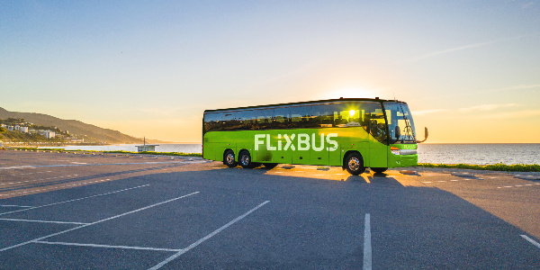 ☀️  Skip the Traffic: New Direct FlixBus Service Connects Union Station to Wasaga Beach