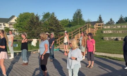 Great Fun Outdoor Line Dancing on the Collingwood Amphitheatre Stage