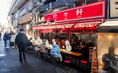 🍚  Why Workers Rush to This 12-Hour Tokyo Chinese Diner for Fried Rice