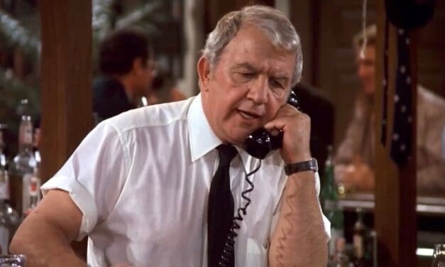 🍻 Coach Ernie Pantusso, Funniest Moments from Cheers Season 1
